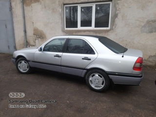 Mercedes C-Class foto 8