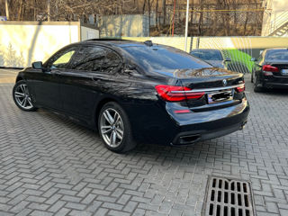 BMW 7 Series foto 2