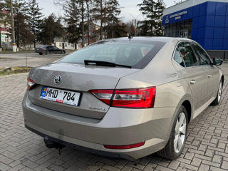 Skoda Superb foto 4