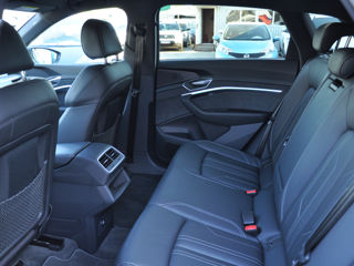 Audi e-tron foto 15