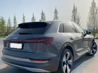 Audi e-tron foto 2