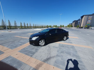 Toyota Avensis foto 4