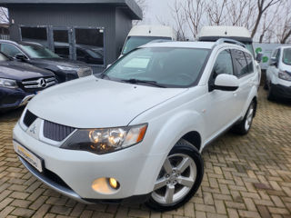 Mitsubishi Outlander foto 3