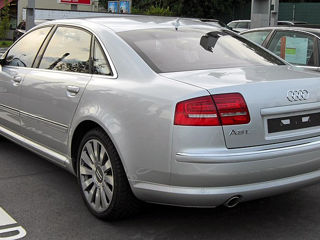 Audi A8 foto 2