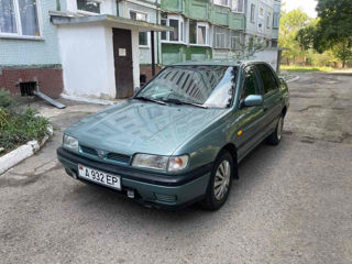 Nissan Sunny foto 3