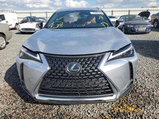 Lexus UX foto 2