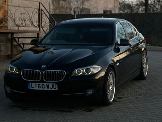 BMW 5 Series foto 3