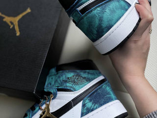 Nike Air Jordan 1 Retro High Tie-Dye Unisex фото 9