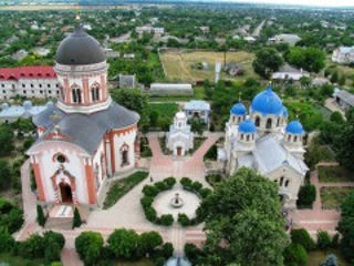 Pelerinaje la 11 manastiri din moldova 2024, timp de 1 zi, zilnic, grupuri de 6/20/45/55 persoane foto 3