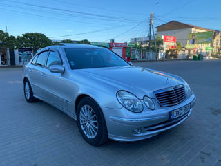 Mercedes E-Class foto 3