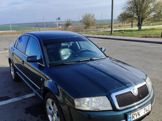 Skoda Superb foto 3