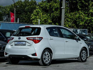 Toyota Yaris foto 2