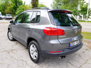 Volkswagen Tiguan foto 3