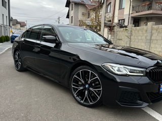 BMW 5 Series foto 2