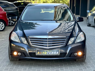 Mercedes E-Class foto 2