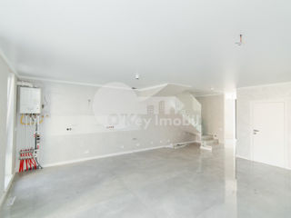 Townhouse în 3 nivele, 180 mp, Codru, 188 740 € foto 3