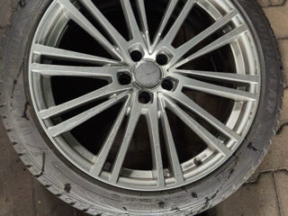 Vând 4 roți 5x112 R20 cu cauciucuri 235/45/20 Originale Audi