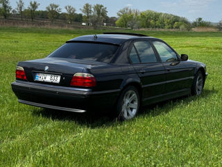 BMW 7 Series foto 4