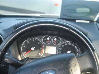 Ford Fusion foto 9