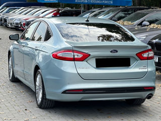 Ford Fusion foto 5