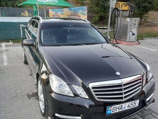 Mercedes E-Class foto 3