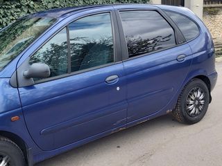 Renault Scenic foto 9