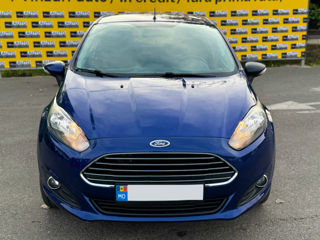 Ford Fiesta foto 2