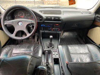 BMW 5 Series foto 7