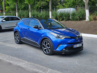 Toyota C-HR foto 1