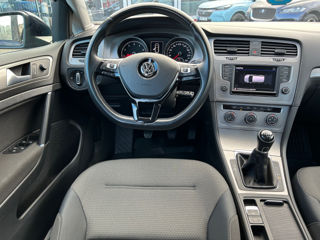 Volkswagen Golf foto 8