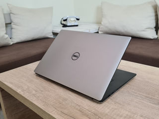 Dell Precision 5520 (Core i7 7820HQ/32Gb DDR4/512GB NVMe SSD/Quadro M1200 4Gb/15.6" FHD IPS) foto 5