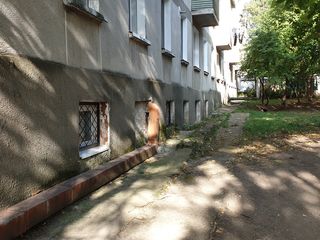 Срочно продам коммерческое помещение 8.900е foto 1