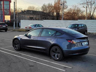 Tesla Model 3 foto 5