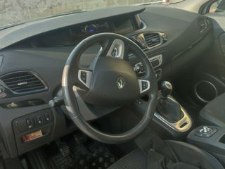 Renault Grand Scenic foto 4