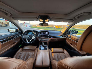 BMW 7 Series foto 7