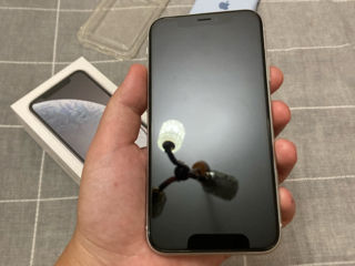 iPhone XR 64gb White