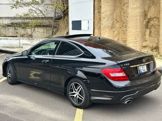 Mercedes C-Class Coupe foto 5