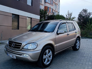 Mercedes M-Class foto 3