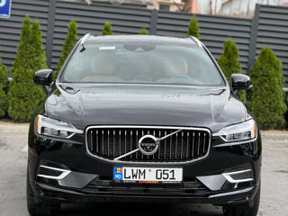 Volvo XC60 foto 1