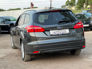 Ford Focus foto 10