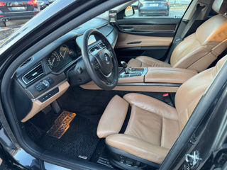 BMW 7 Series foto 6