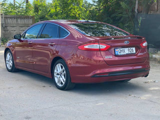 Ford Mondeo foto 5