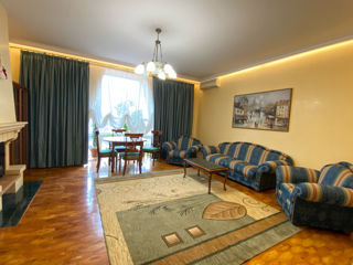 Apartament cu 4 camere, 190 m², Centru, Chișinău
