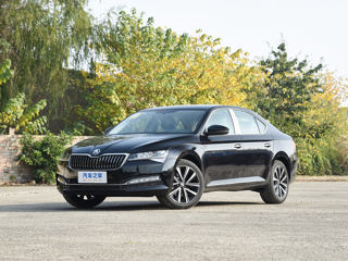 Skoda Superb foto 3