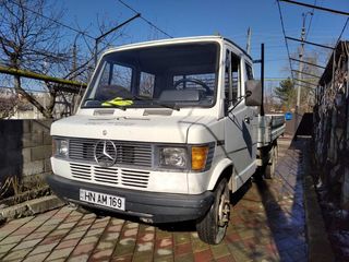 Mercedes 409D foto 1