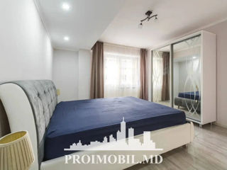 Apartament cu 2 camere, 84 m², Centru, Chișinău foto 2