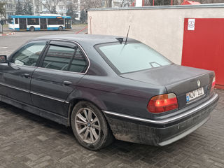 BMW 7 Series foto 6