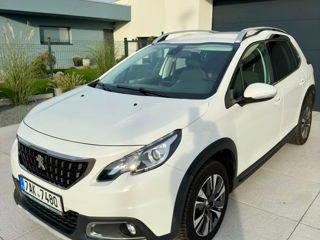 Peugeot 2008 foto 4