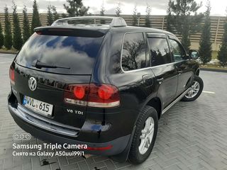 Volkswagen Touareg foto 4