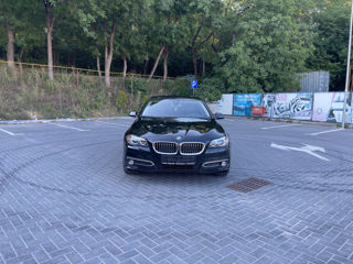 BMW 5 Series foto 3